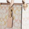 Genți Tote Maggie din Signature Canvas