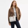 Genți Tote Mollie 25 din Signature Canvas