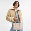 Genți Tote Mollie 25 din Signature Canvas
