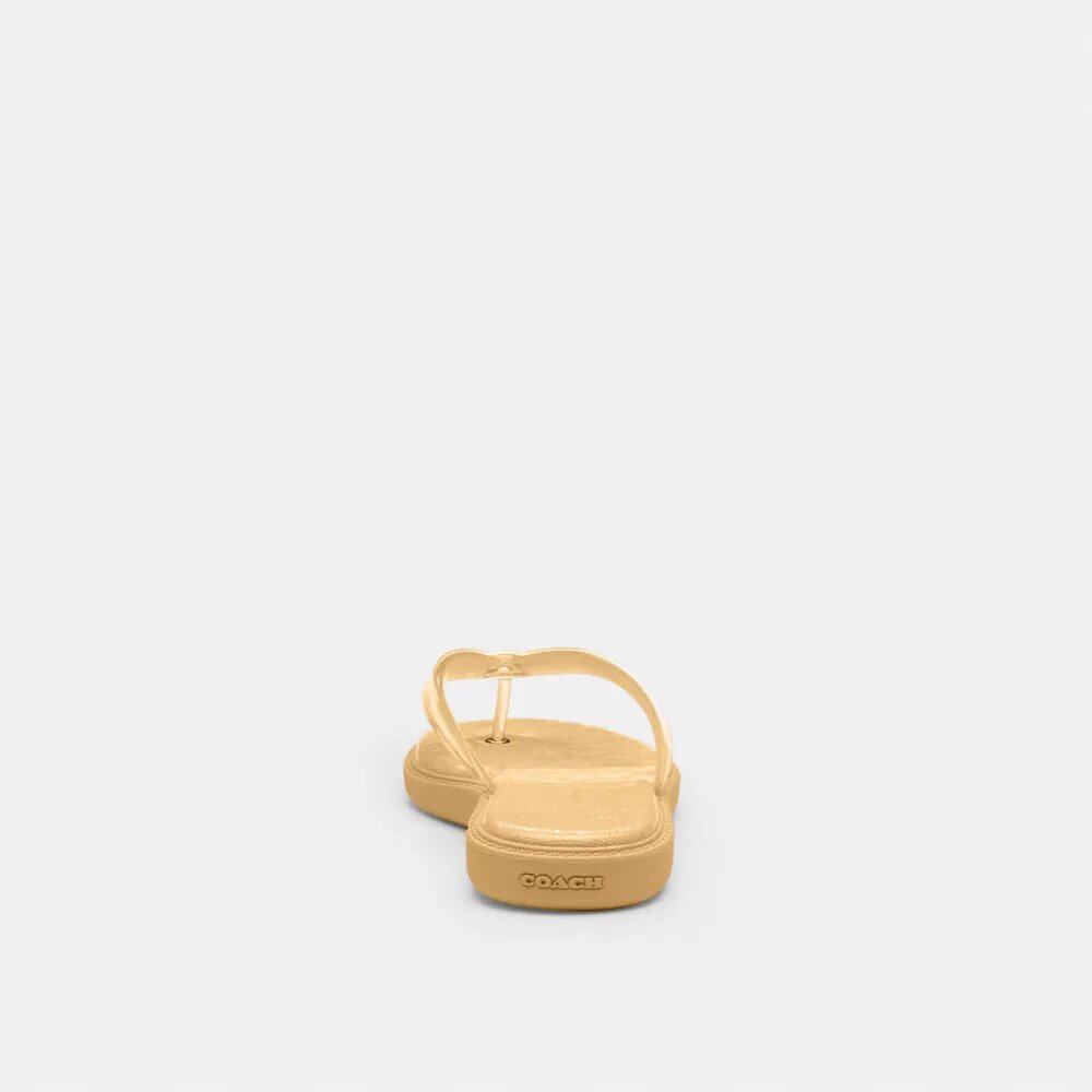 Șlapi din material jelly cu design caracteristic