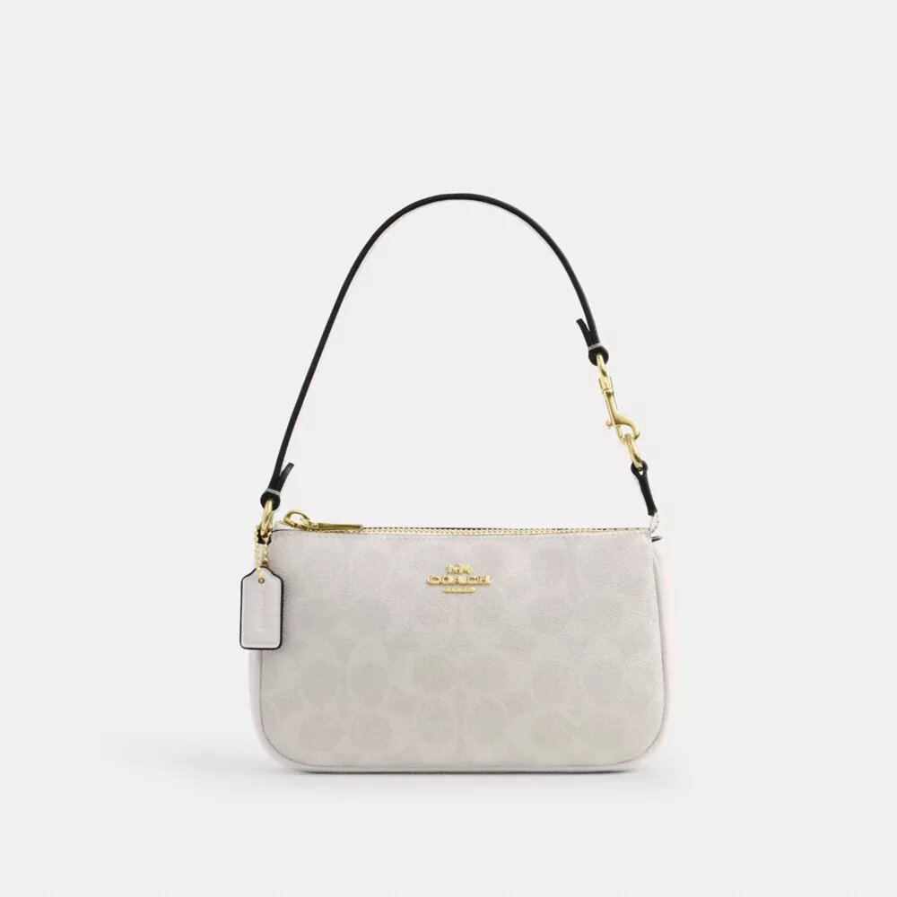Nolita 19 din Signature Canvas