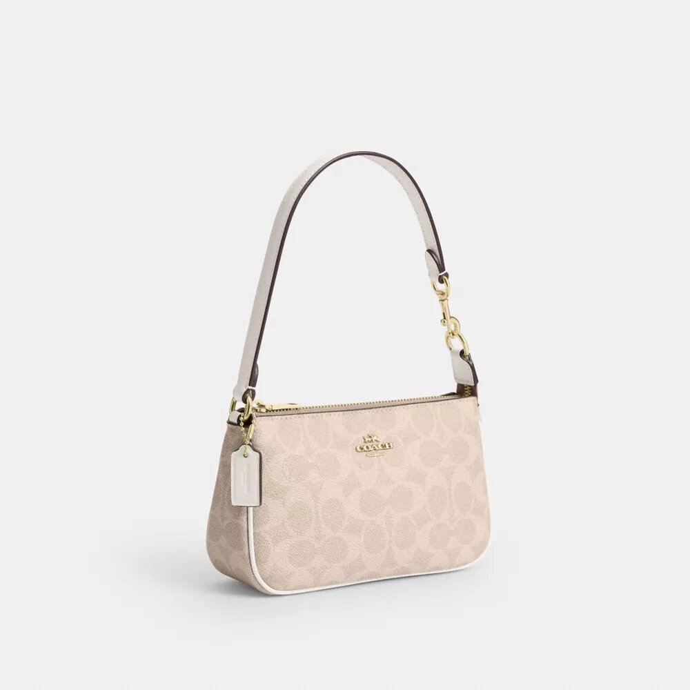 Nolita 19 din Signature Canvas
