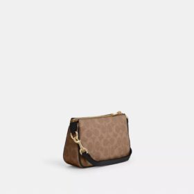 Nolita 19 din Signature Canvas