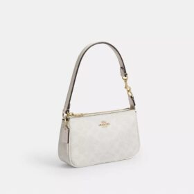 Nolita 19 din Signature Canvas