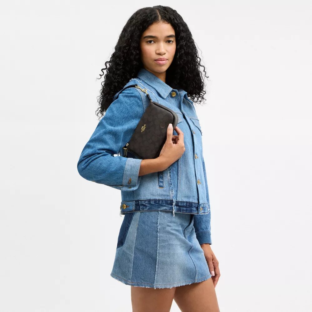 Nolita 19 din Signature Canvas