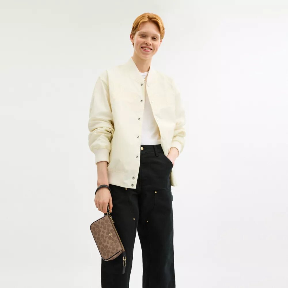 Nolita 19 din Signature Canvas