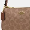 Nolita 19 din Signature Canvas