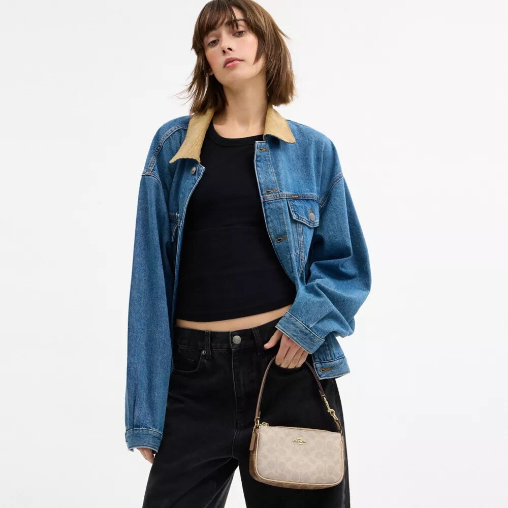 Nolita 19 din Signature Canvas, model semnătură