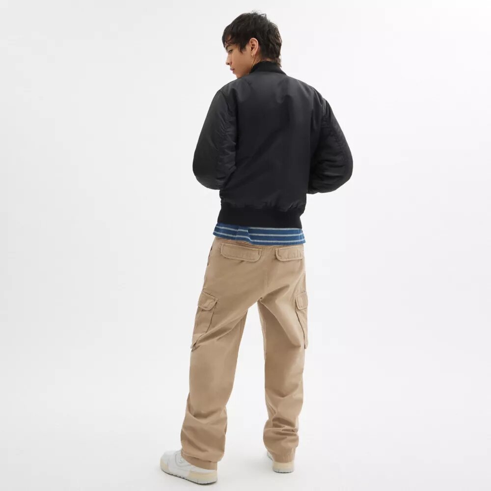Pantaloni cargo