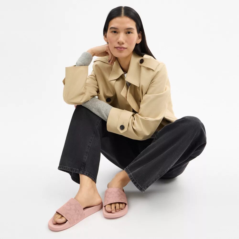 Papuci Udele sport din pânză jacquard Signature Canvas cu modelul nostru caracteristic