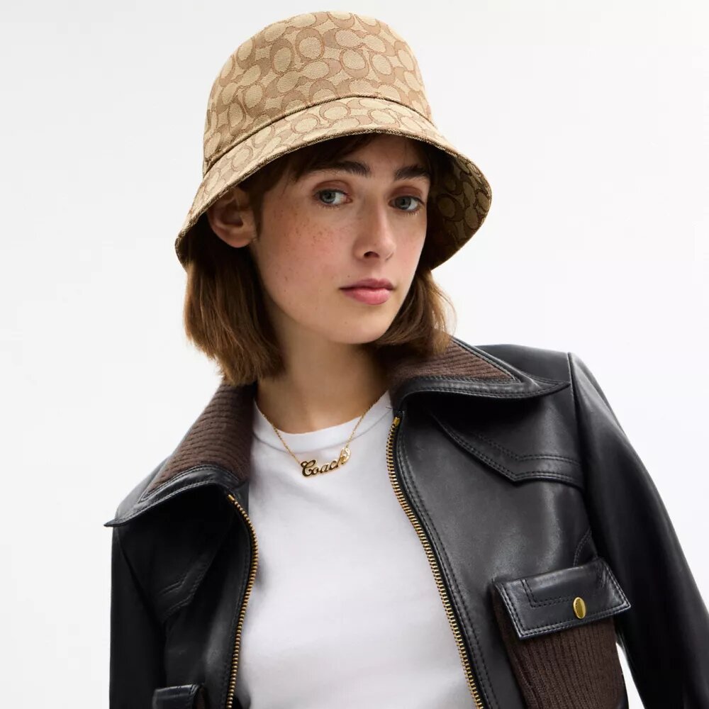 Pălărie tip bucket din țesătura noastră exclusivă Jacquard
