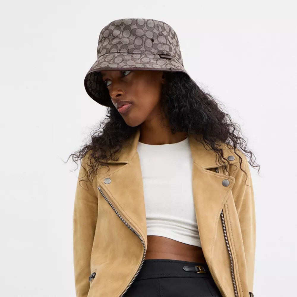 Pălărie tip bucket din țesătura noastră exclusivă Jacquard