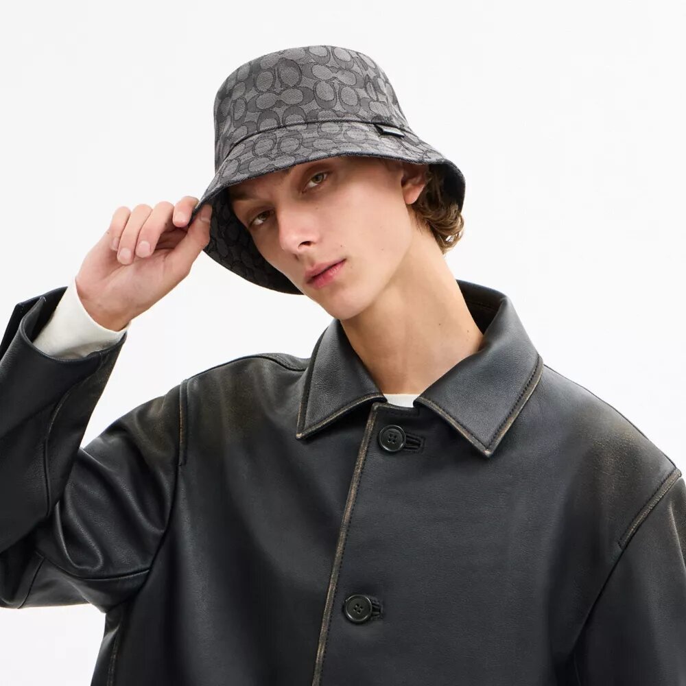 Pălărie tip bucket din țesătura noastră exclusivă Jacquard