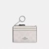 Port-act de identitate mini skinny din Signature Canvas