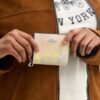 Portofel cu închidere cu capsă din Signature Canvas Rainbow