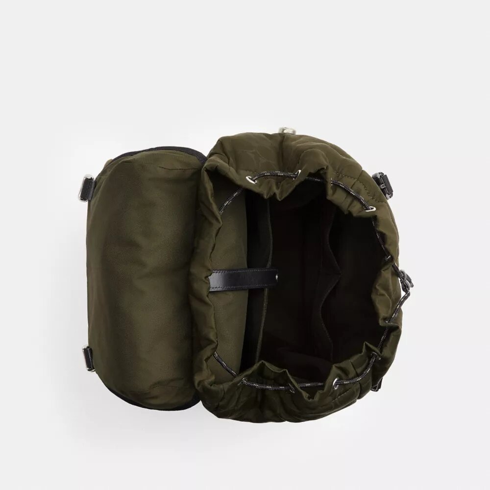 Rucsac Logan din nailon caracteristic