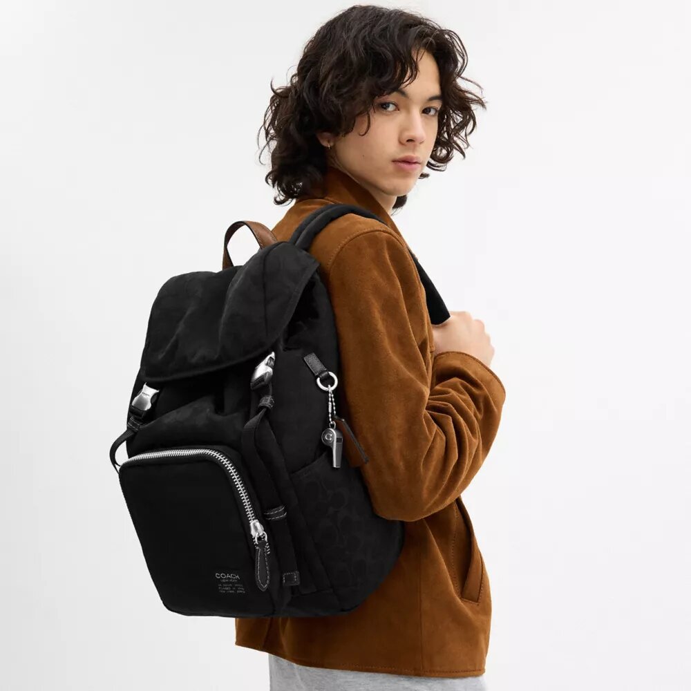 Rucsac Logan din nailon caracteristic