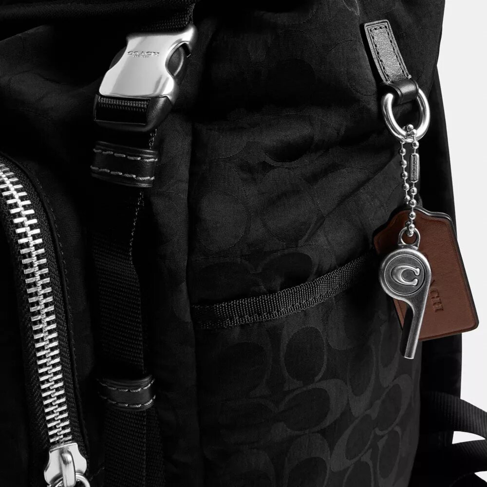 Rucsac Logan din nailon caracteristic