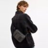 Rucsac Racer Sling din Signature Canvas