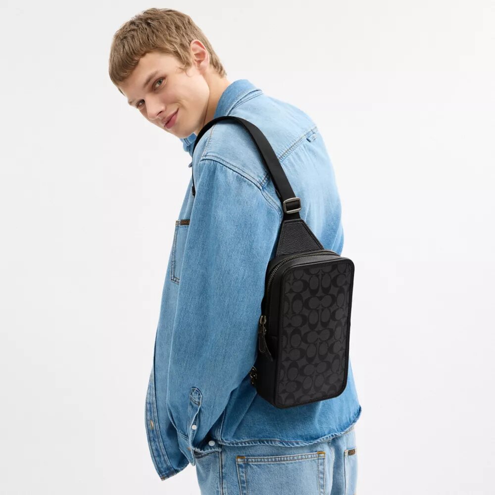 Rucsac Sullivan din Signature Canvas