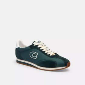 Sneakerși cu talpă plată