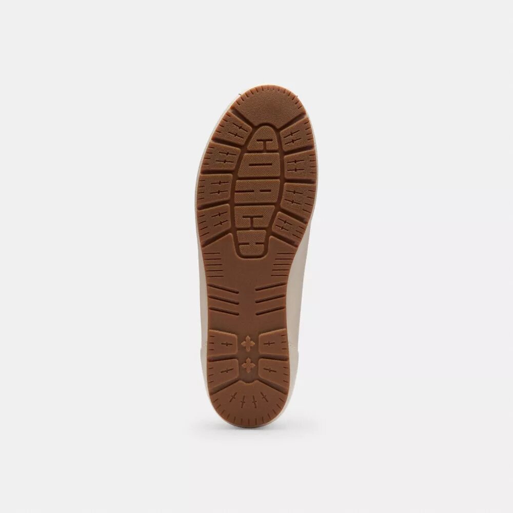Sneakerși moi