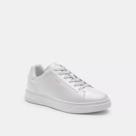 Sneakerși înalți