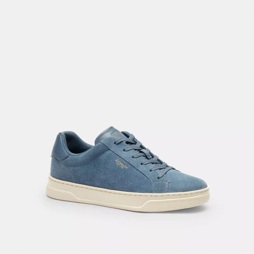 Sneakerși înalți