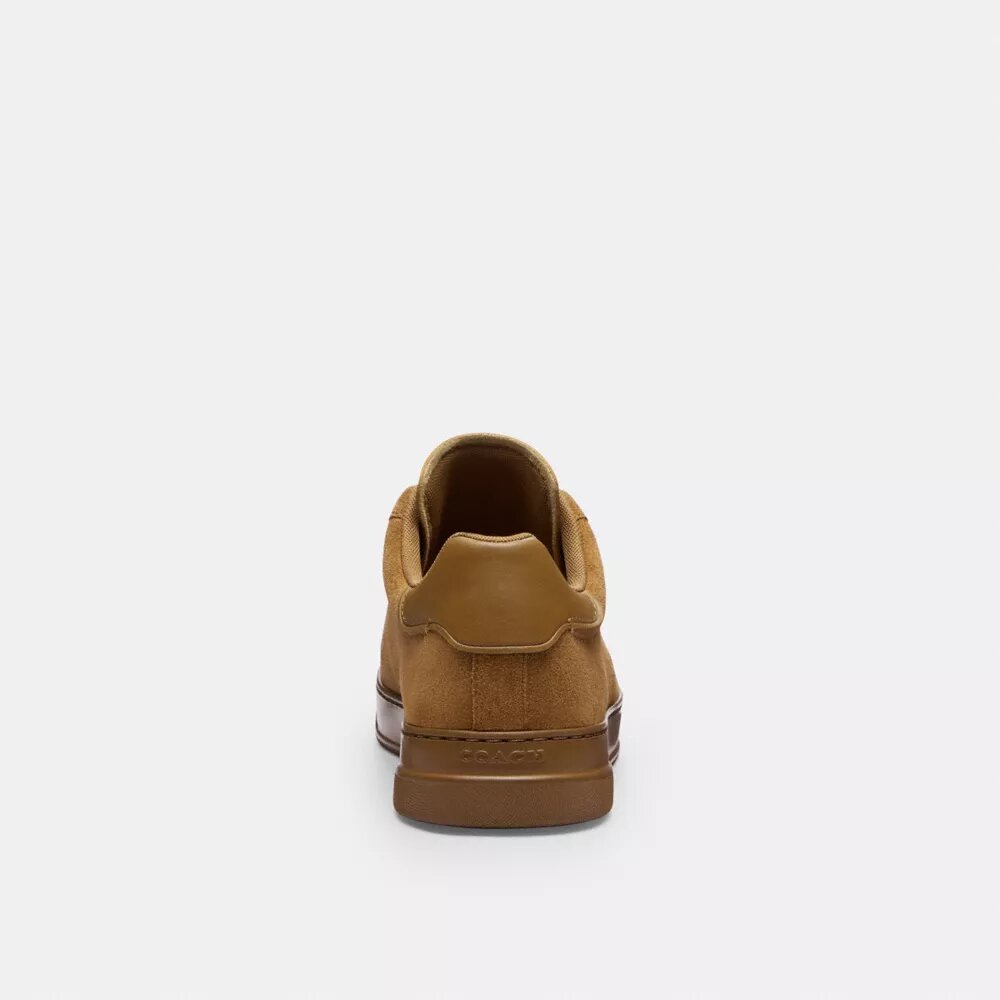Sneakerși înalți