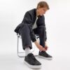 Sneakerși înalți cu imprimeu camuflaj caracteristic