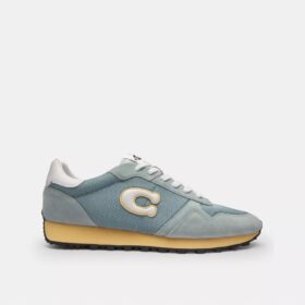 Sneakerși retro
