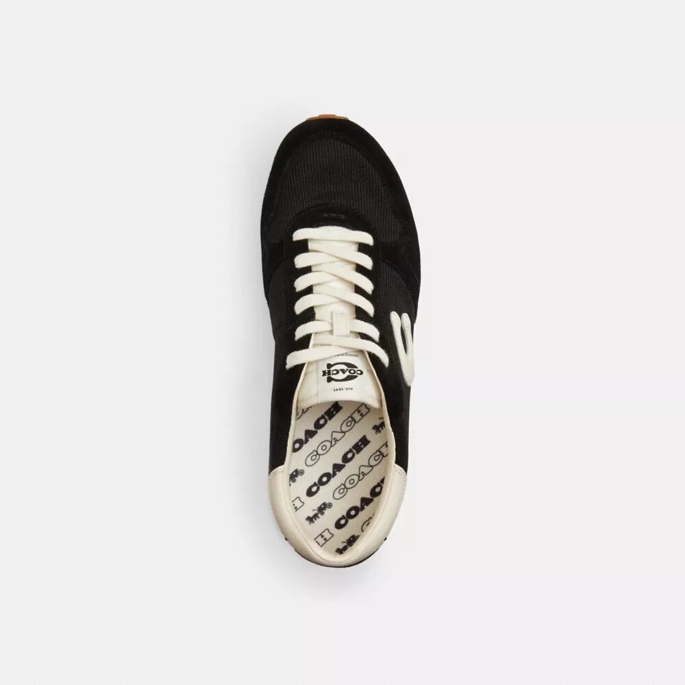 Sneakerși retro