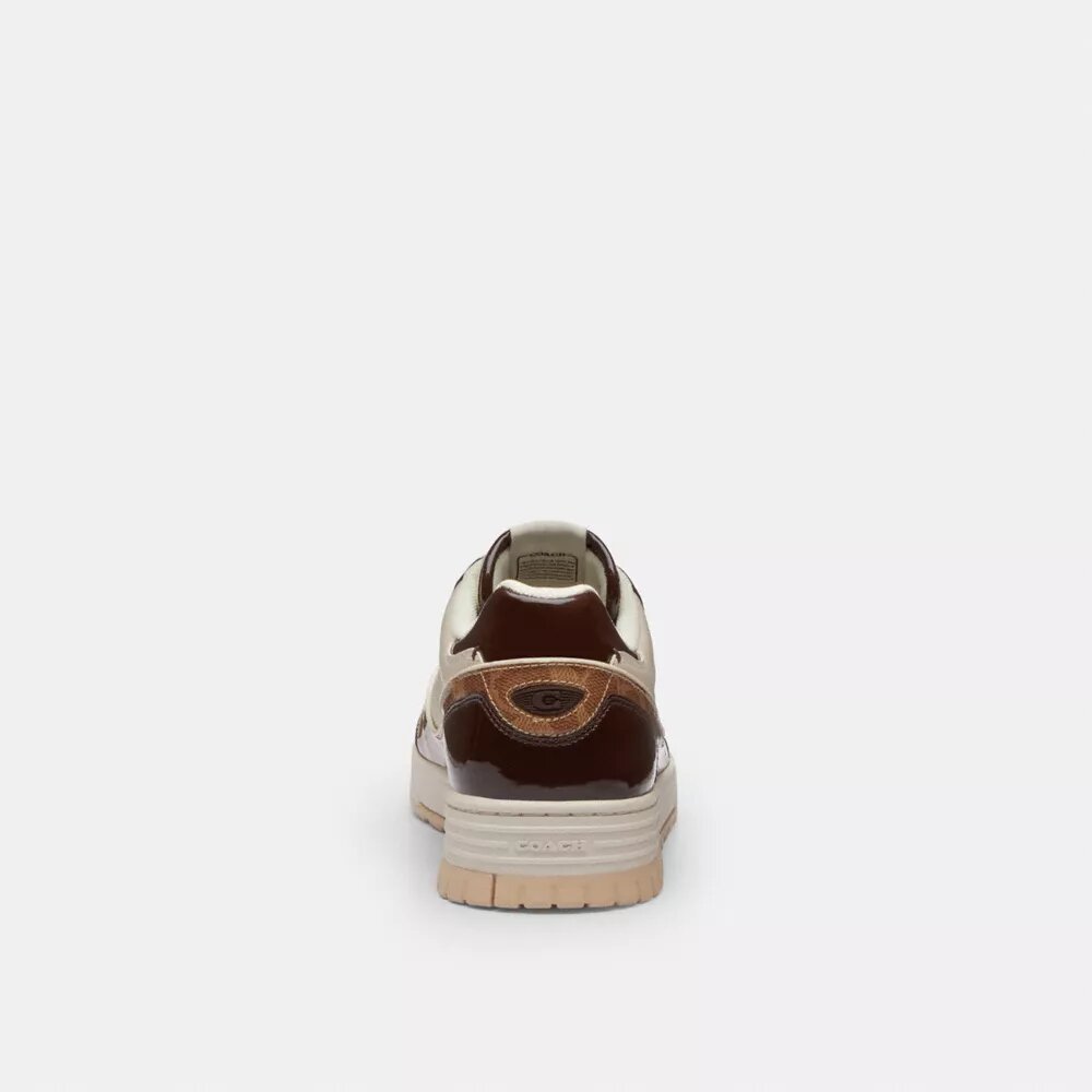 Sneakerși Soho cu semnătura noastră