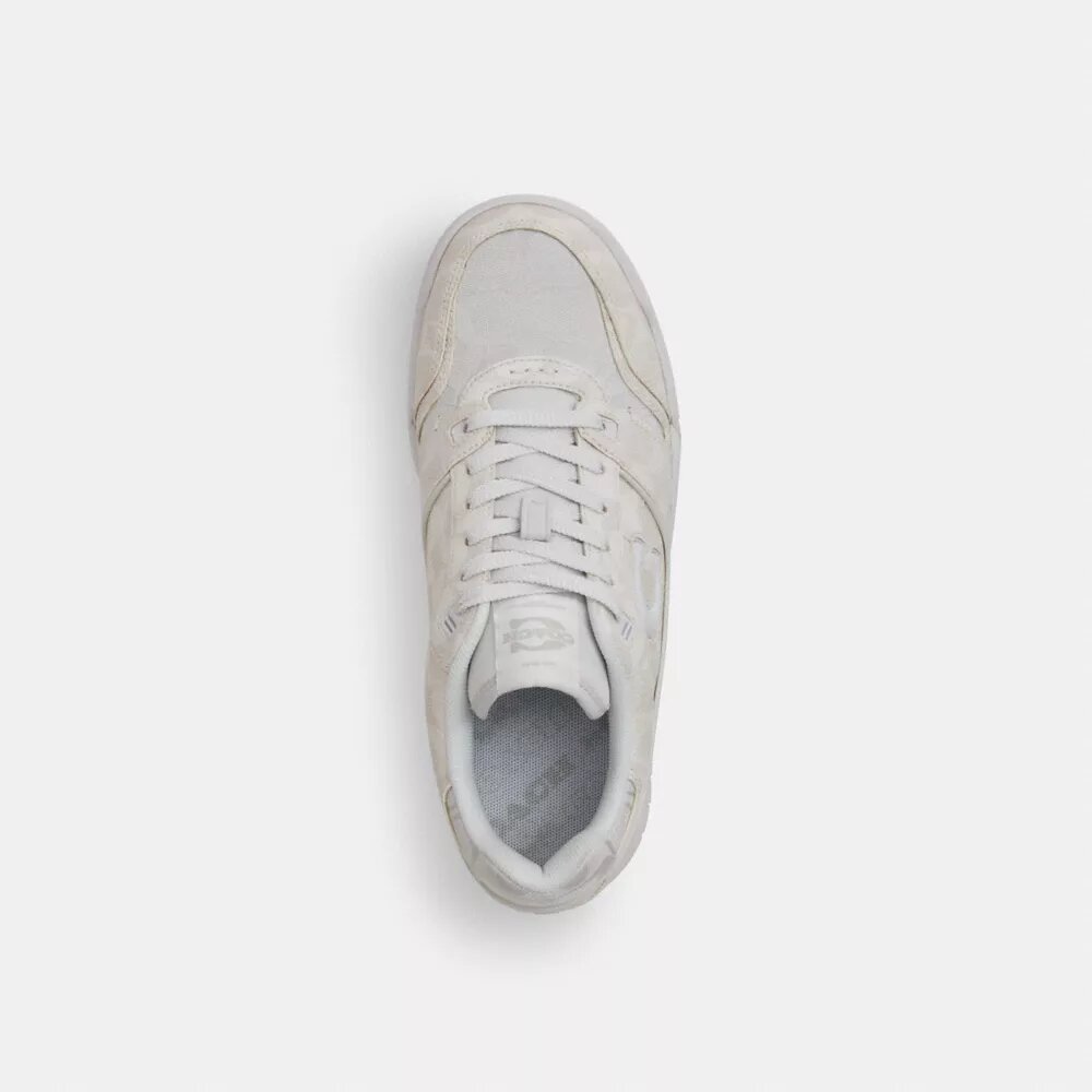 Sneakerși Soho în stilul caracteristic