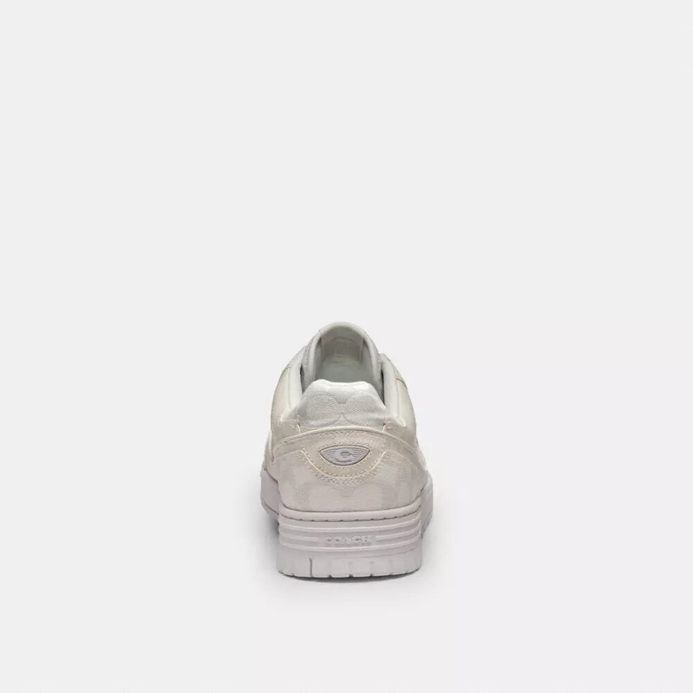 Sneakerși Soho în stilul caracteristic