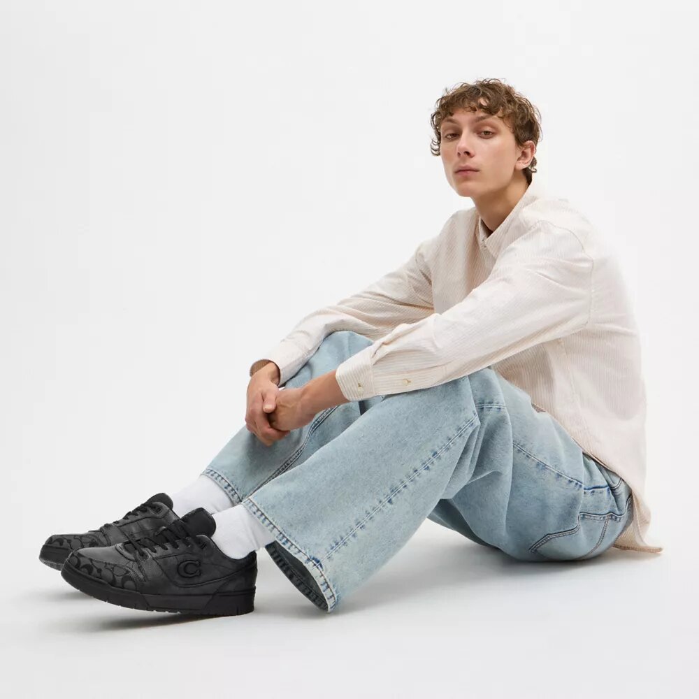 Sneakerși Soho în stilul caracteristic