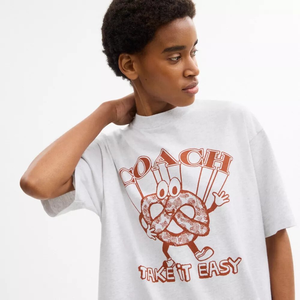 Tricou lejer cu imprimeu „Pretzel” din bumbac organic