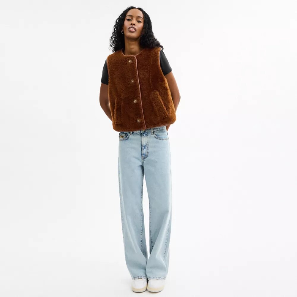 Veste din piele de oaie
